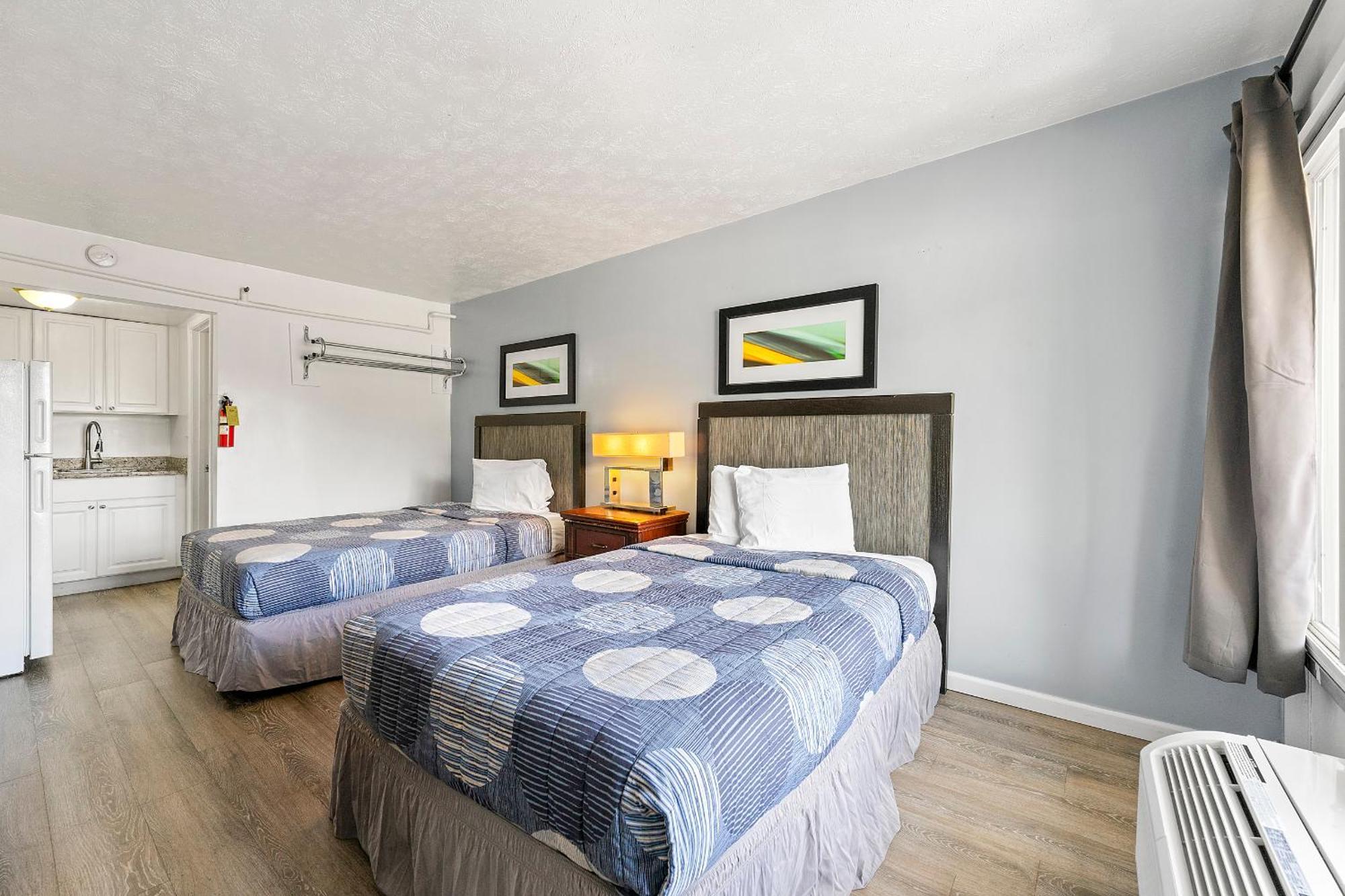 Budgetel And Lodge West